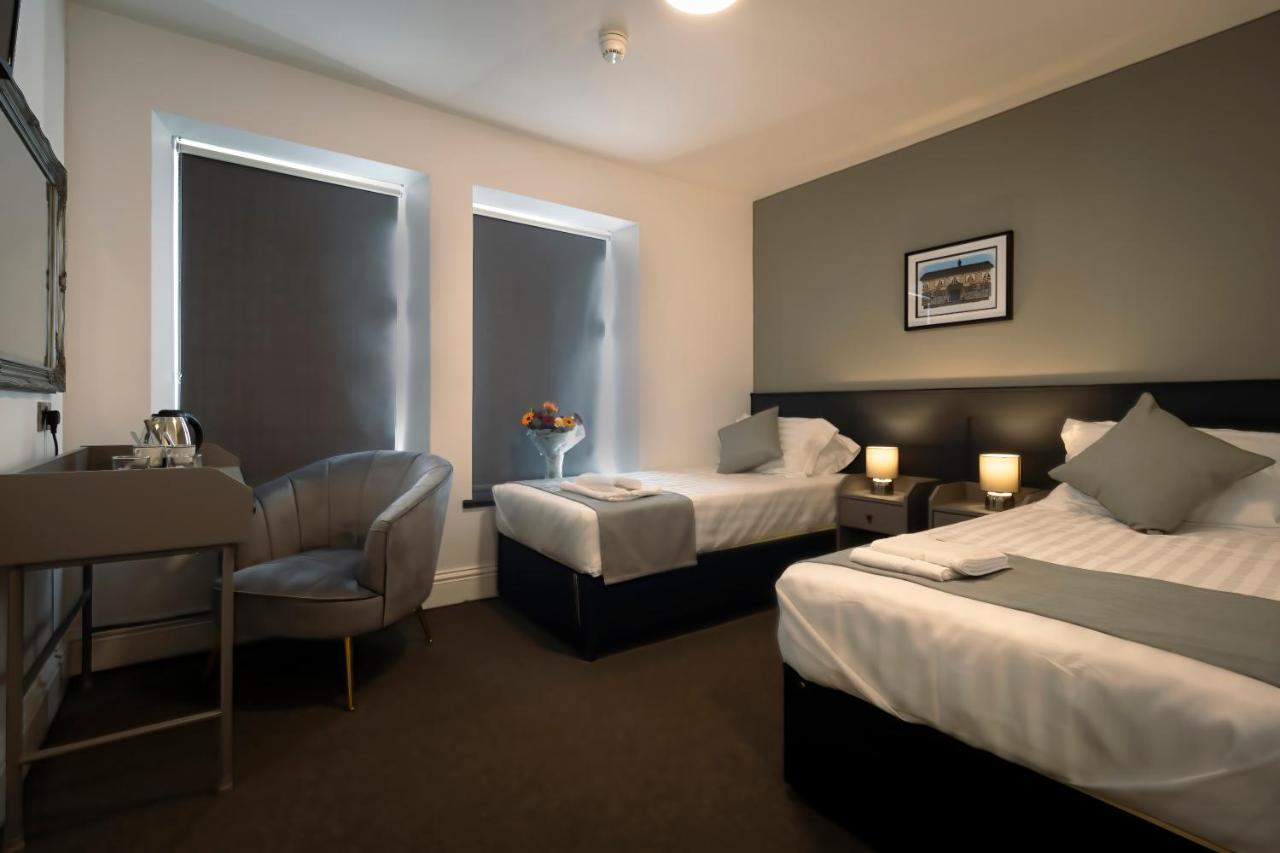 The Friendship Hotel Stocksbridge  Экстерьер фото