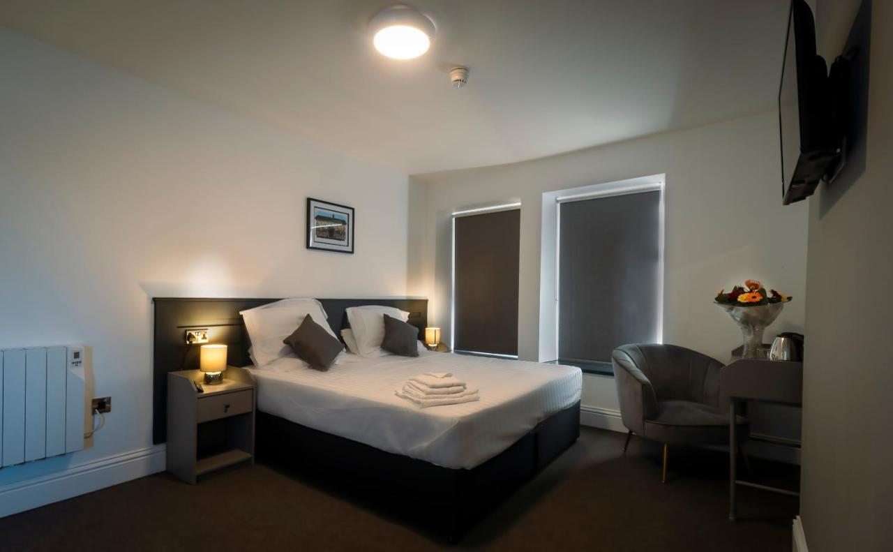 The Friendship Hotel Stocksbridge  Экстерьер фото