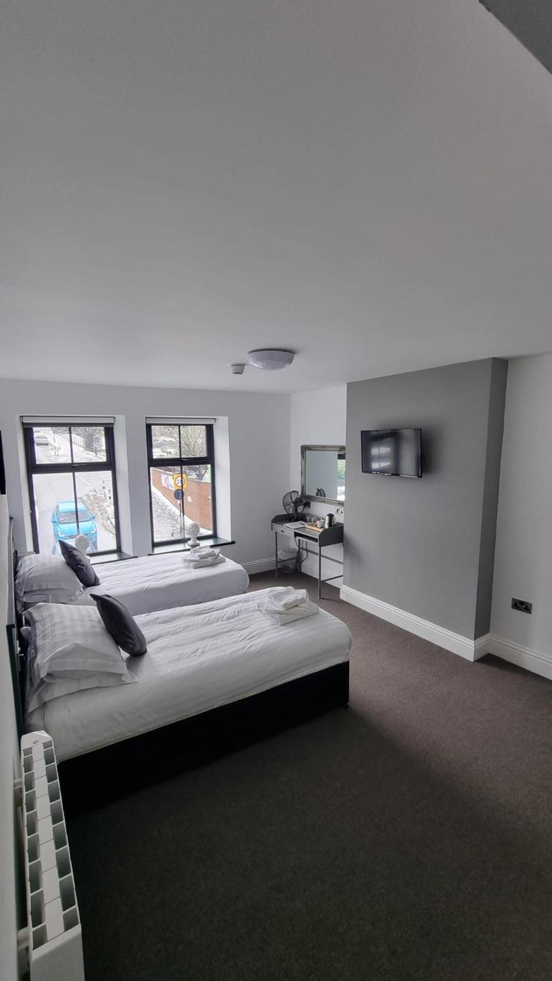 The Friendship Hotel Stocksbridge  Экстерьер фото