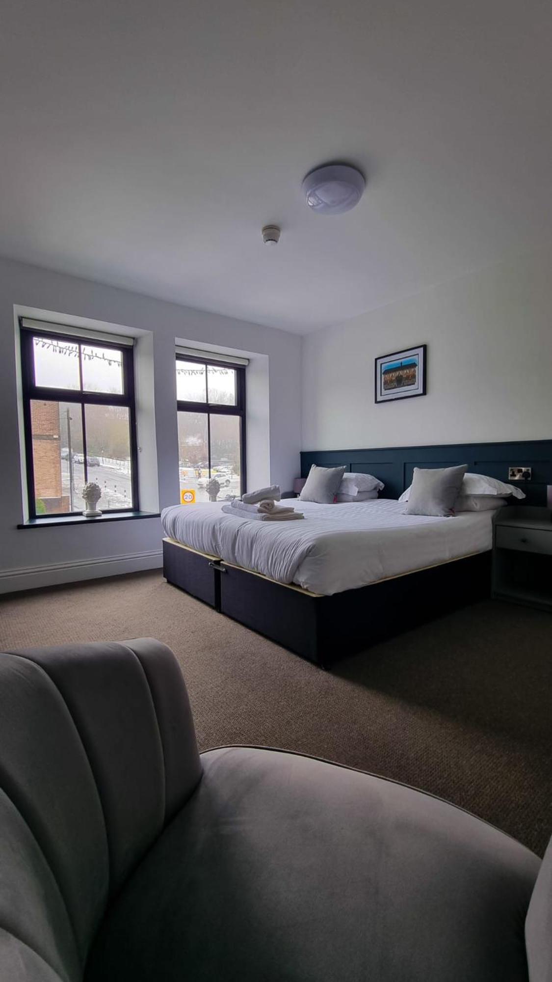 The Friendship Hotel Stocksbridge  Экстерьер фото