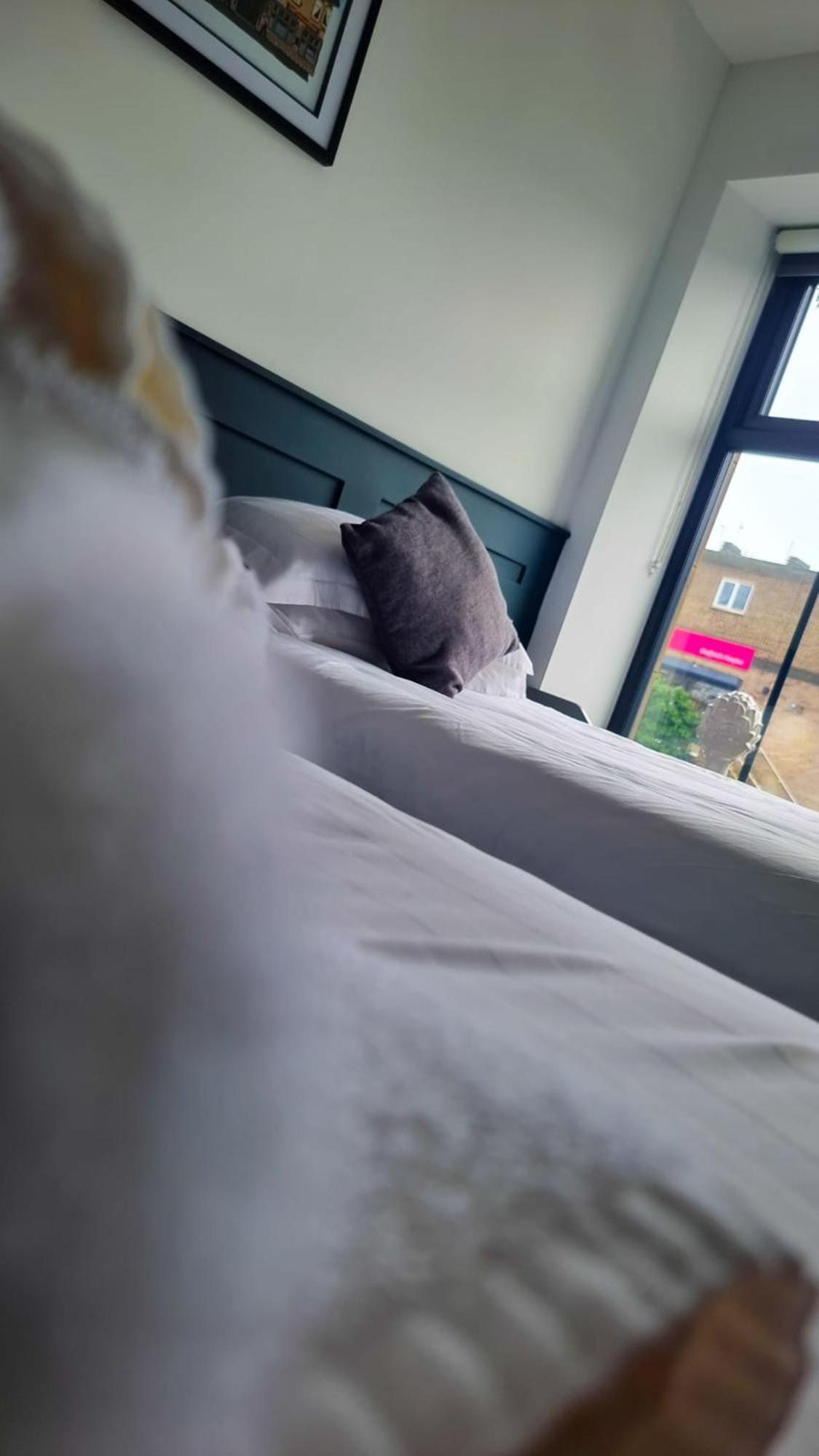 The Friendship Hotel Stocksbridge  Экстерьер фото