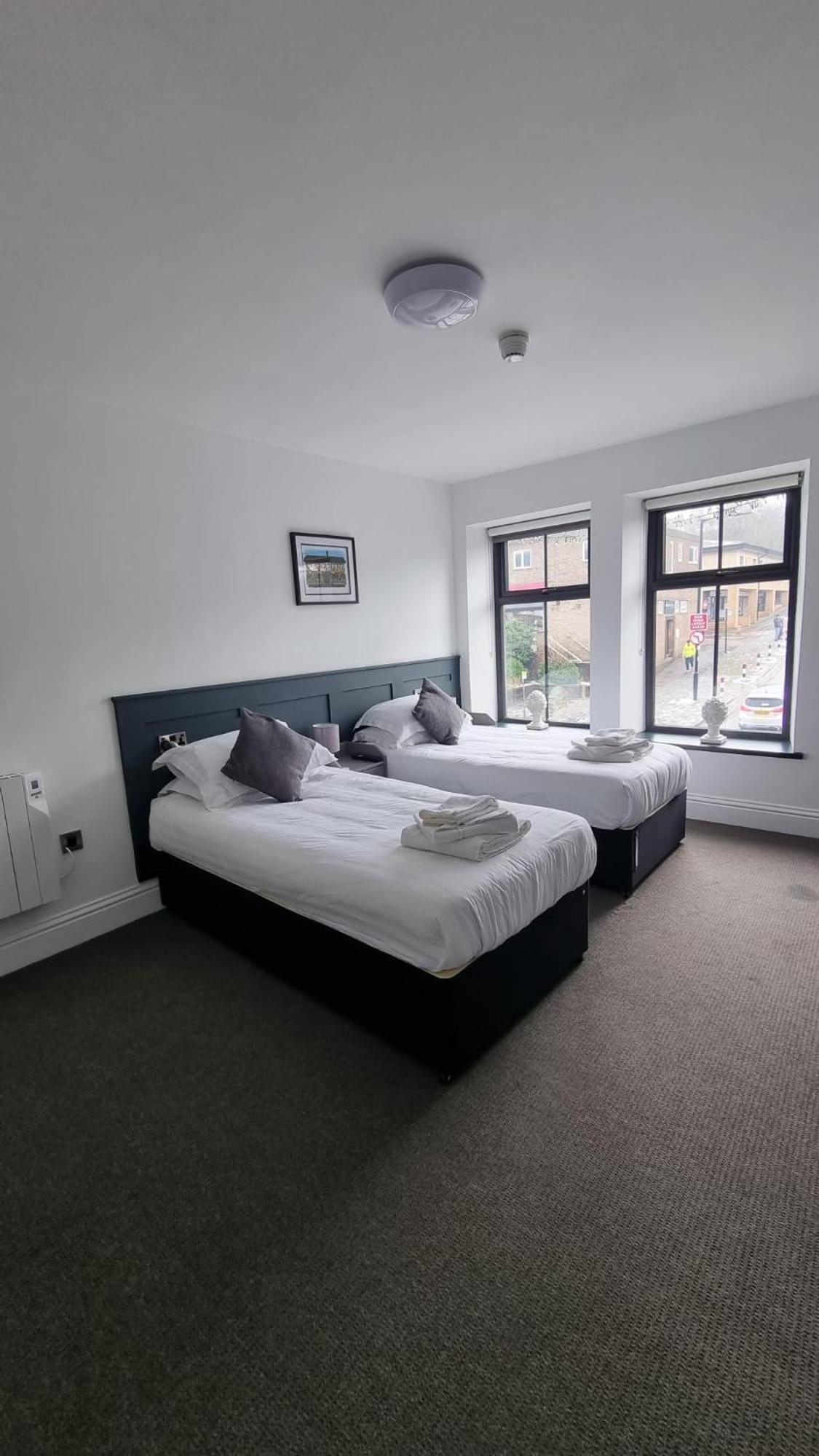 The Friendship Hotel Stocksbridge  Экстерьер фото